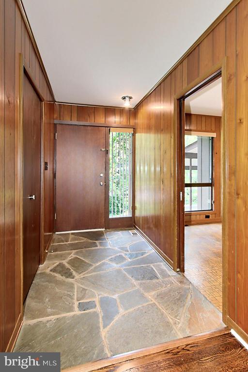 1314 Westhills Ln