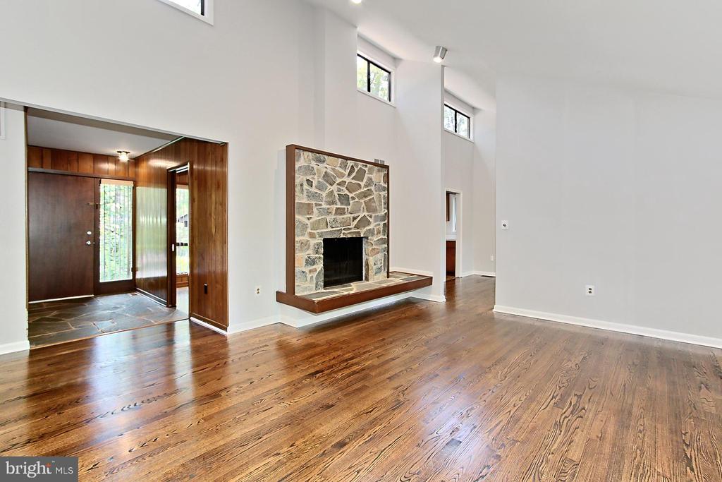 1314 Westhills Ln