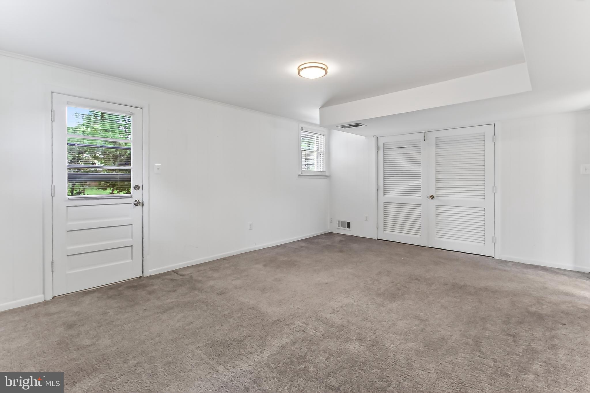 1210 CROTON DRIVE
