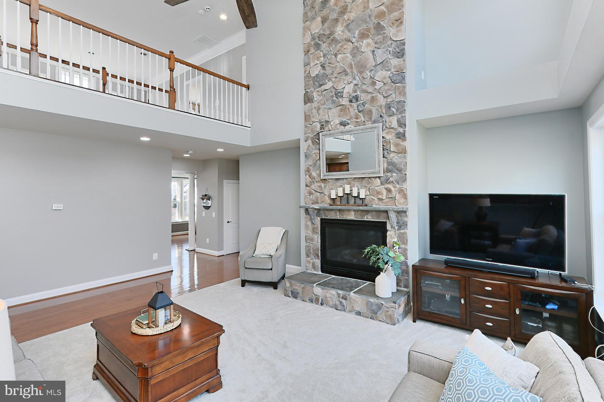 43901 Riverpoint Dr