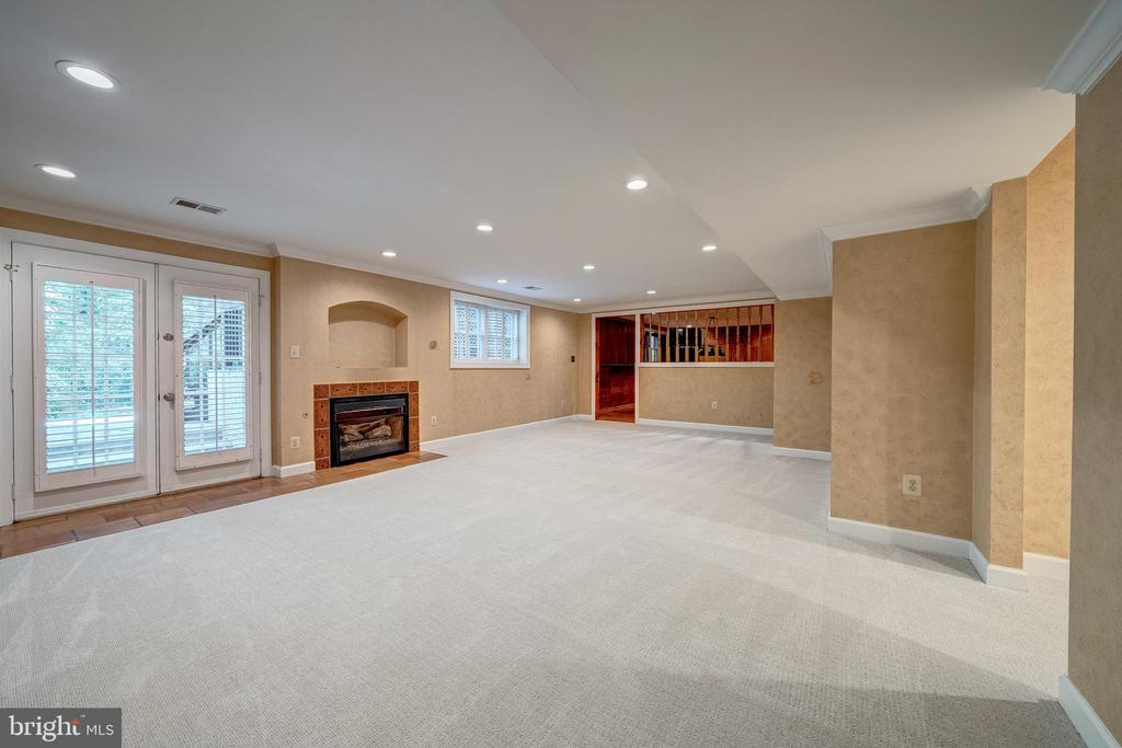 20448 Swan Creek Ct