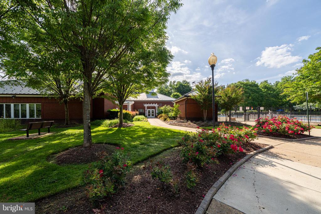 20448 Swan Creek Ct