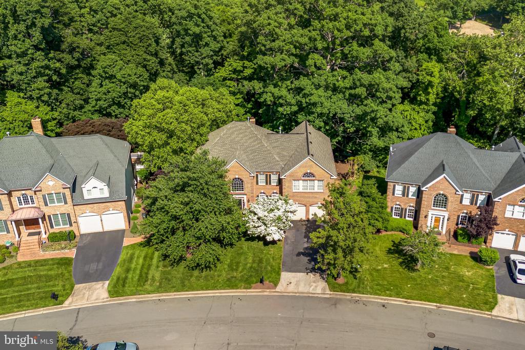20448 Swan Creek Ct