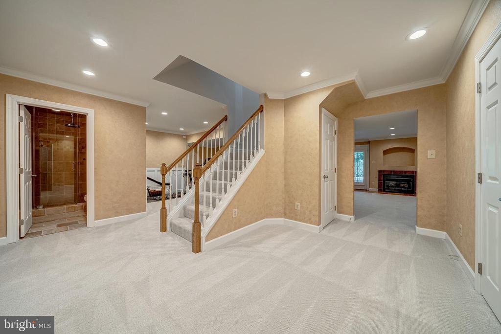 20448 Swan Creek Ct