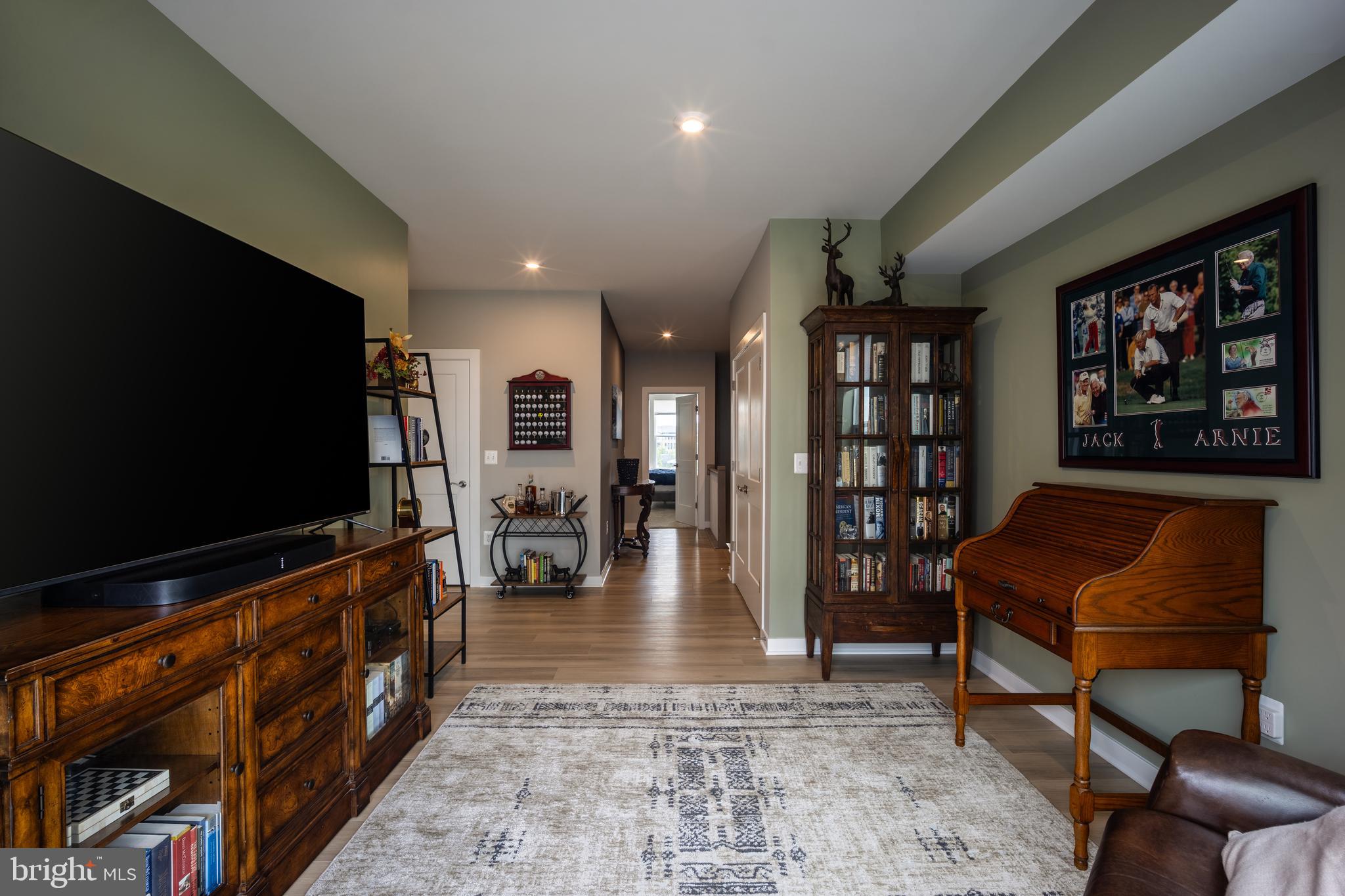 44517 Wolfhound Sq