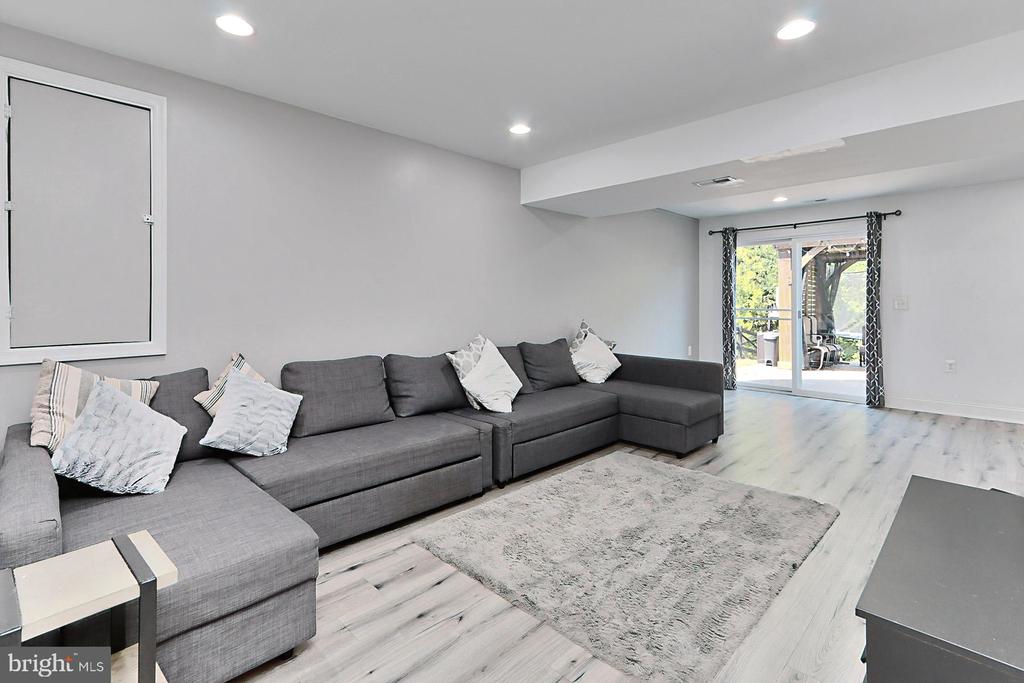 43240 HEAVENLY CIR