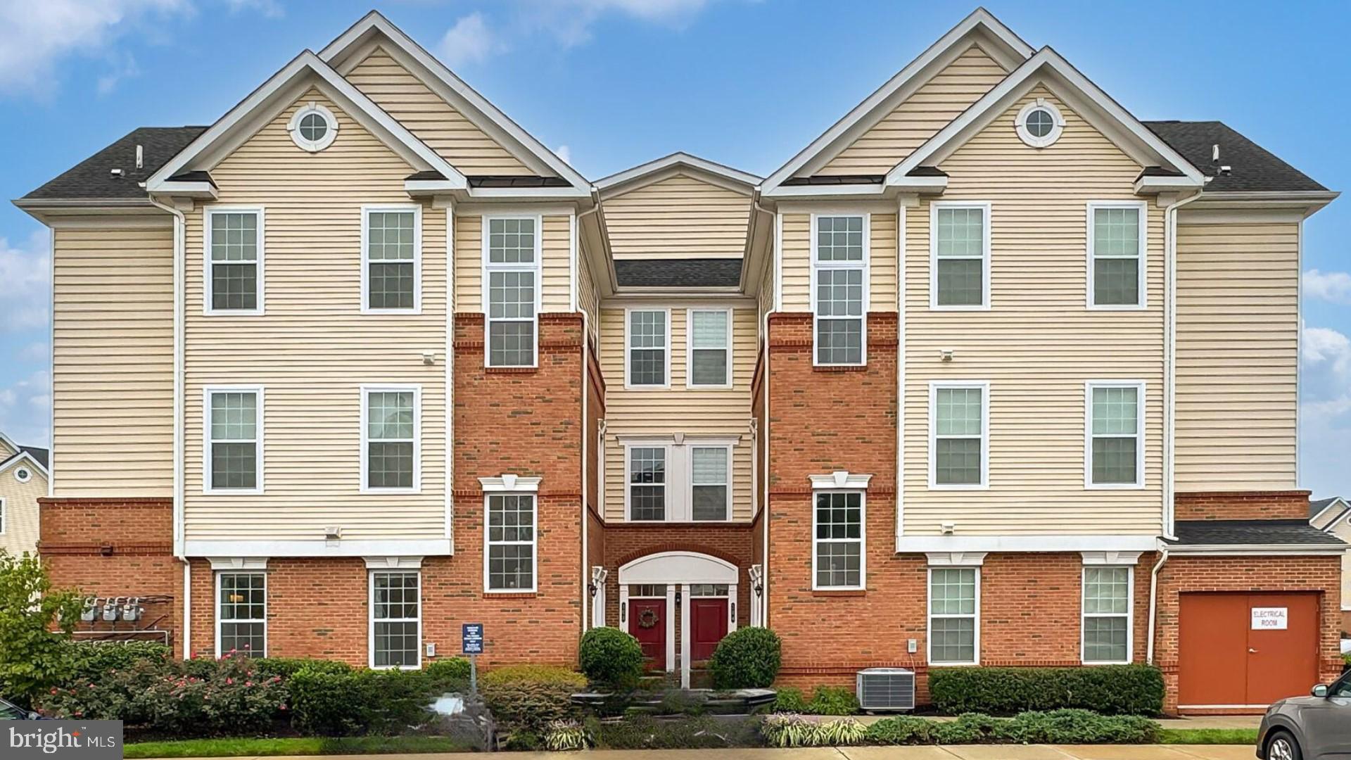 23290 Milltown Knoll Sq #102