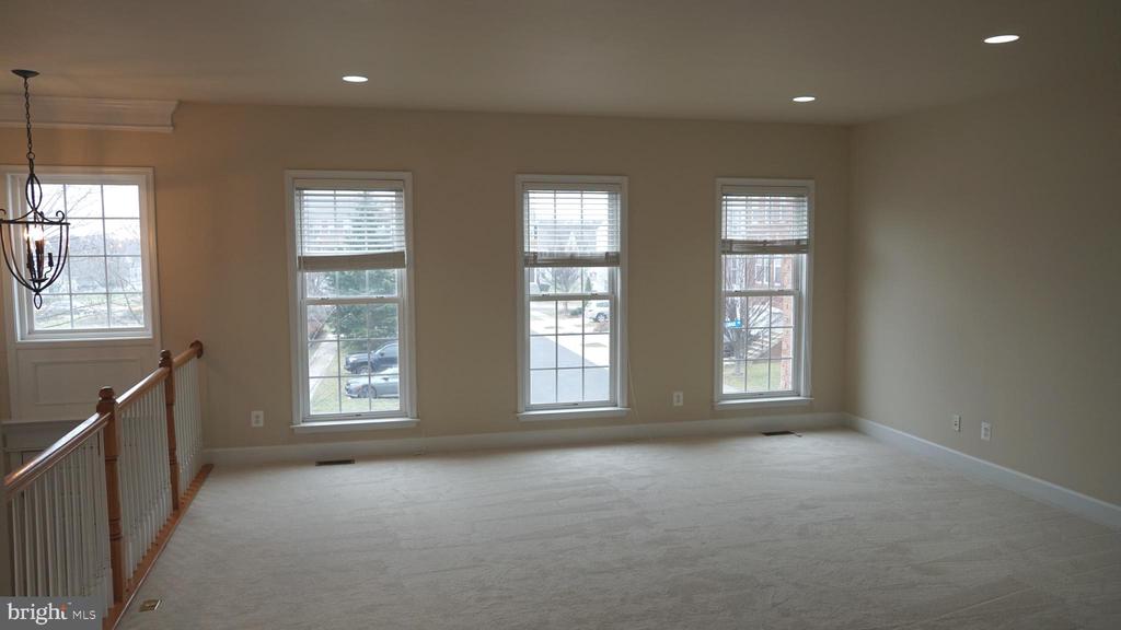 42695 WILMAR SQ