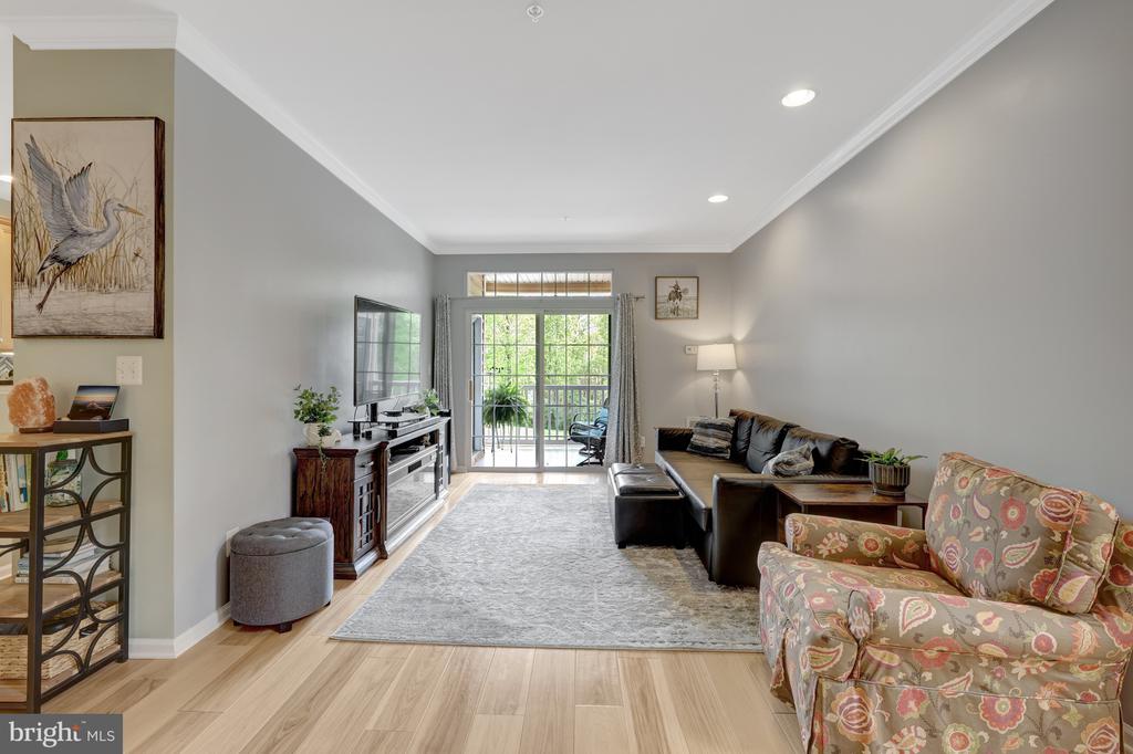 20385 Belmont Park Ter #102