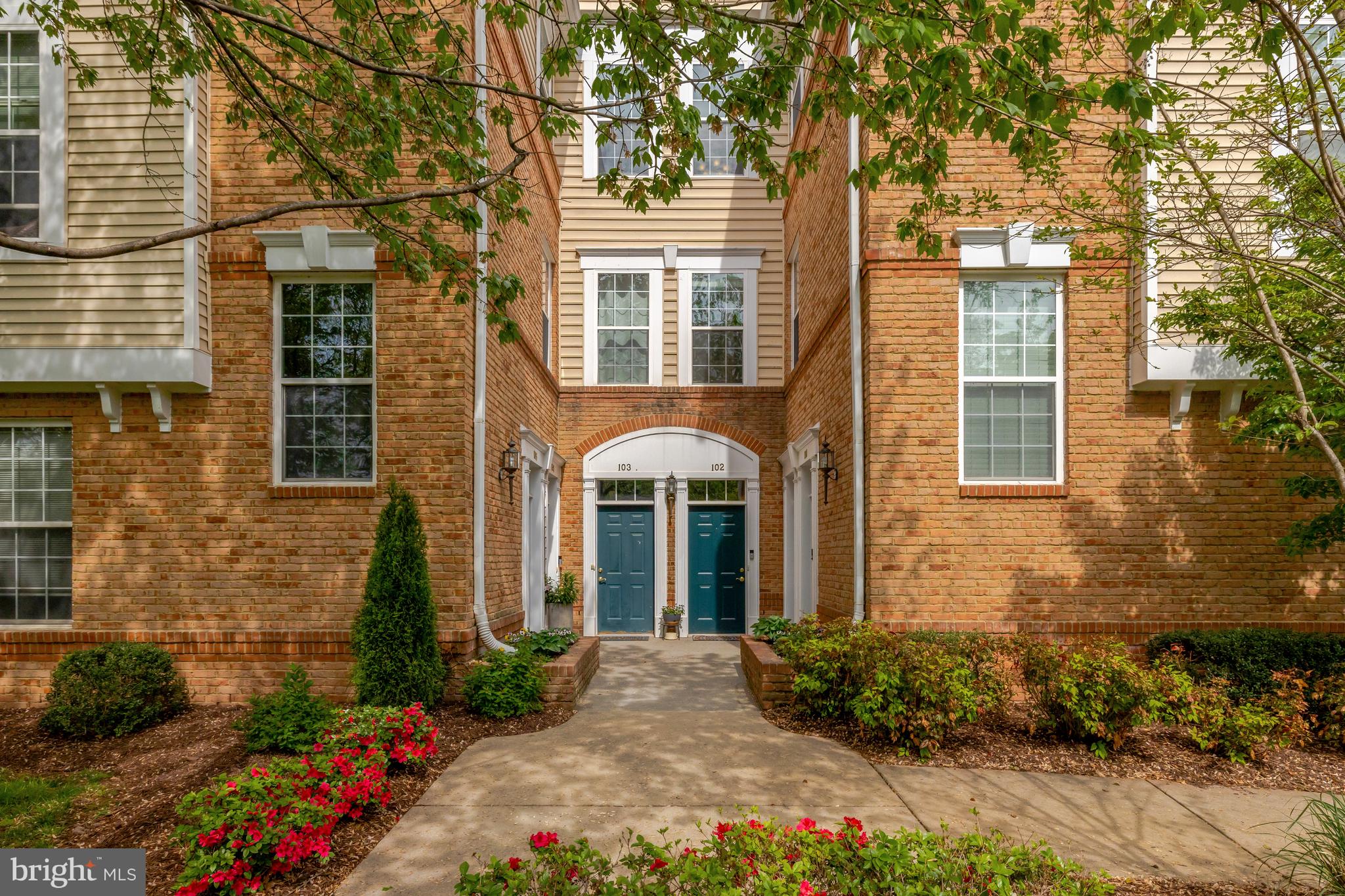 20385 Belmont Park Ter #102