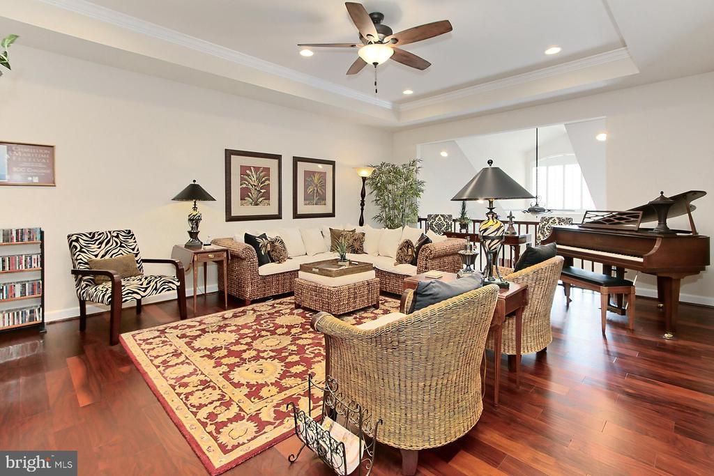 44251 Silverpalm Grove Ter