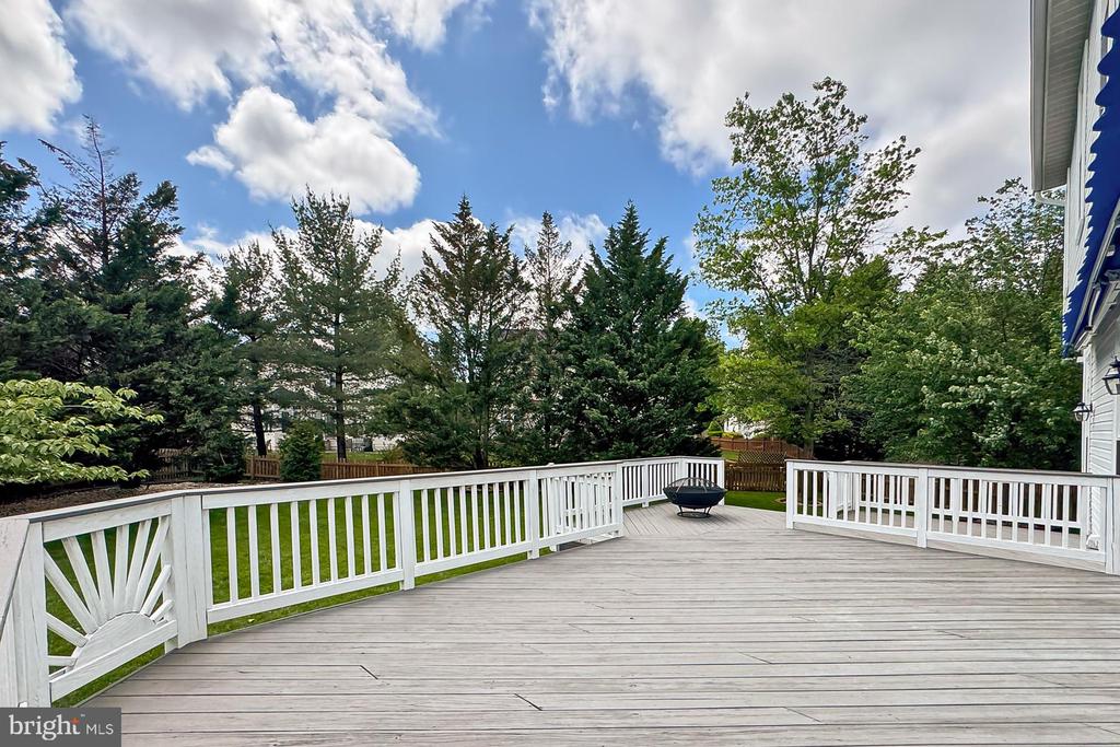 209 Jennings Ct SE