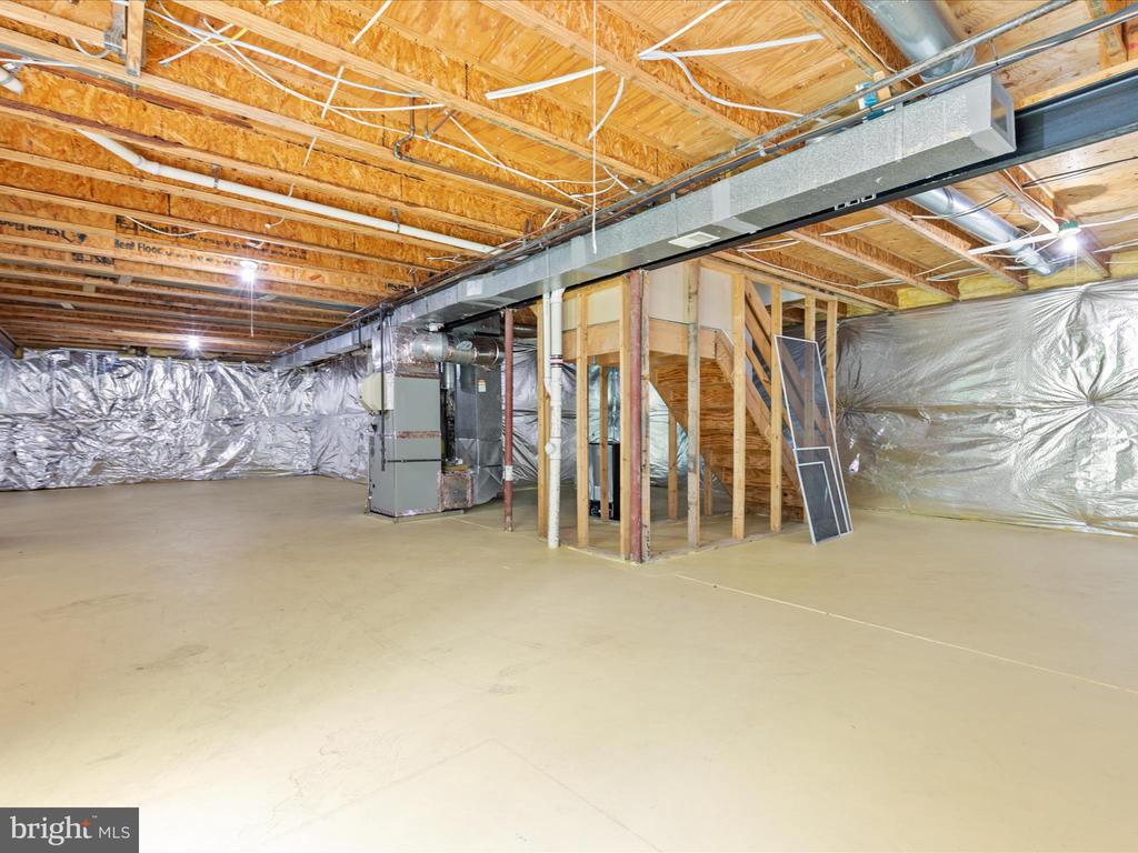 42833 Crowfoot Ct