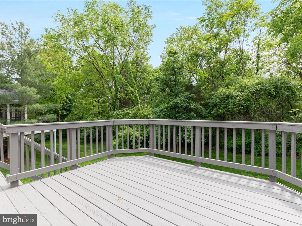 42833 Crowfoot Ct
