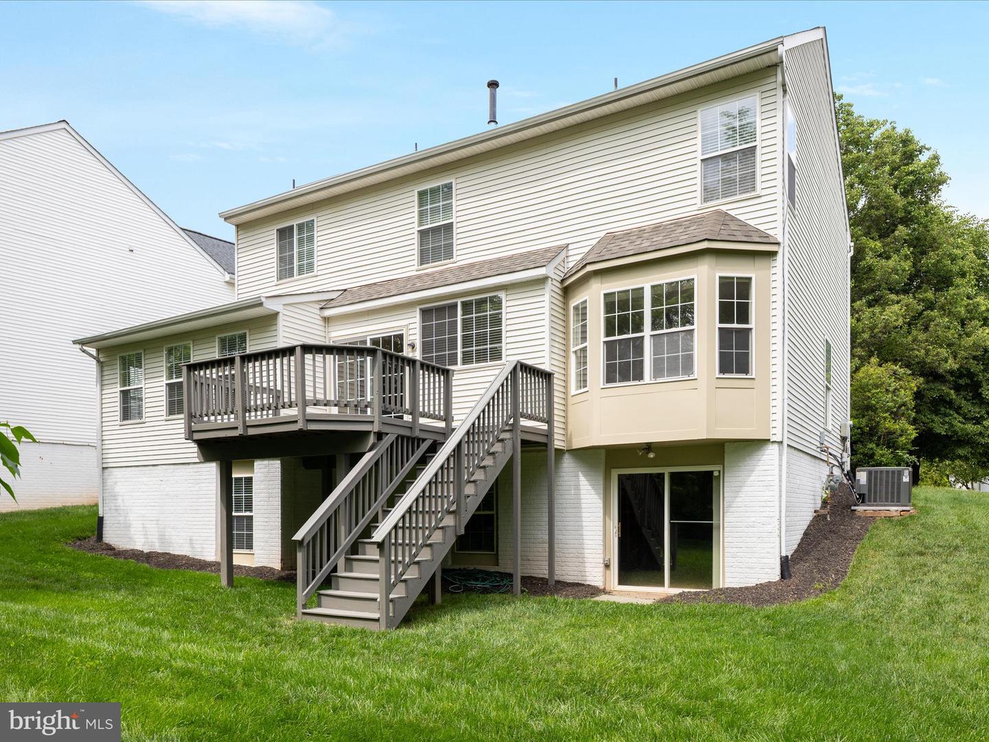 42833 Crowfoot Ct