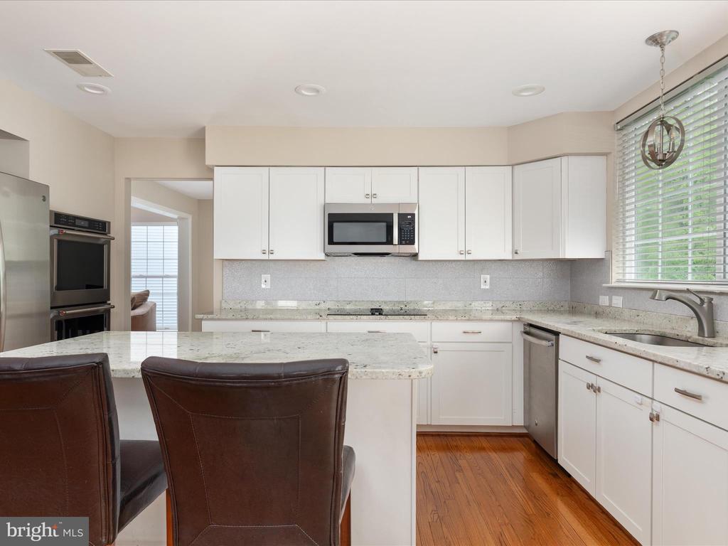 42833 Crowfoot Ct