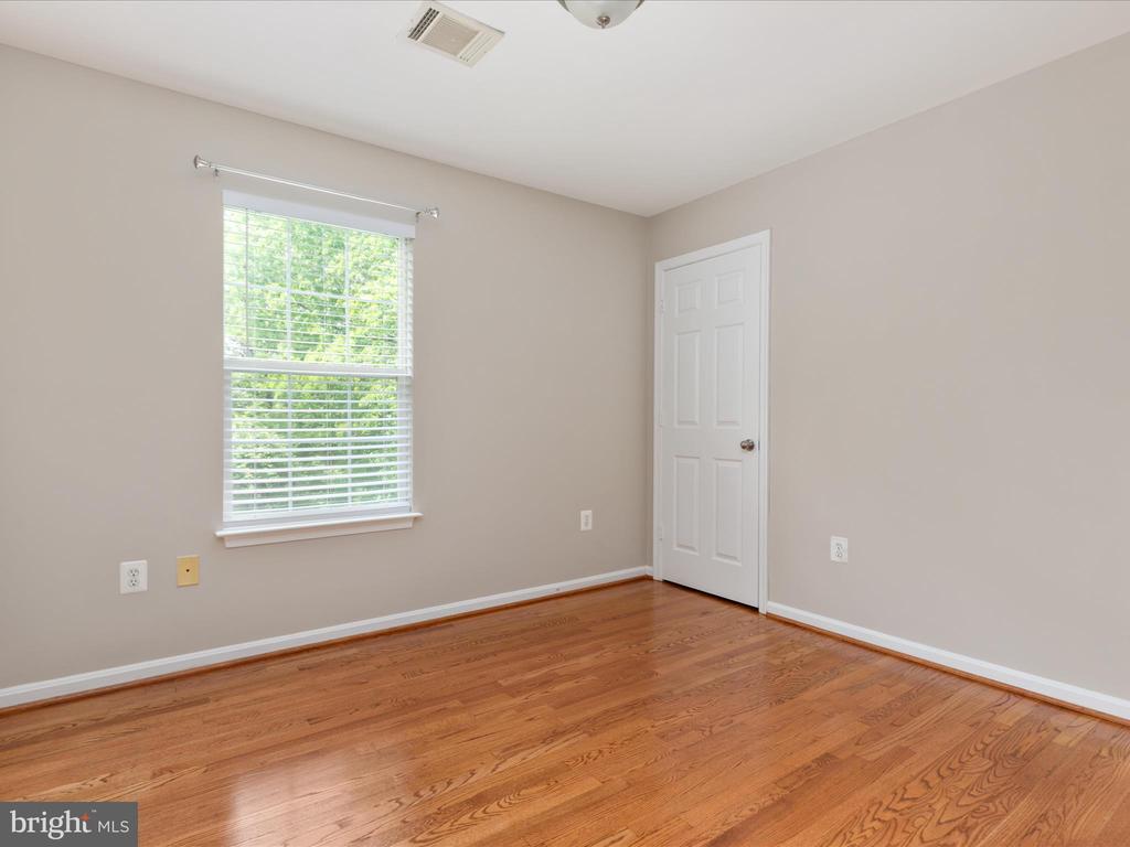 42833 Crowfoot Ct