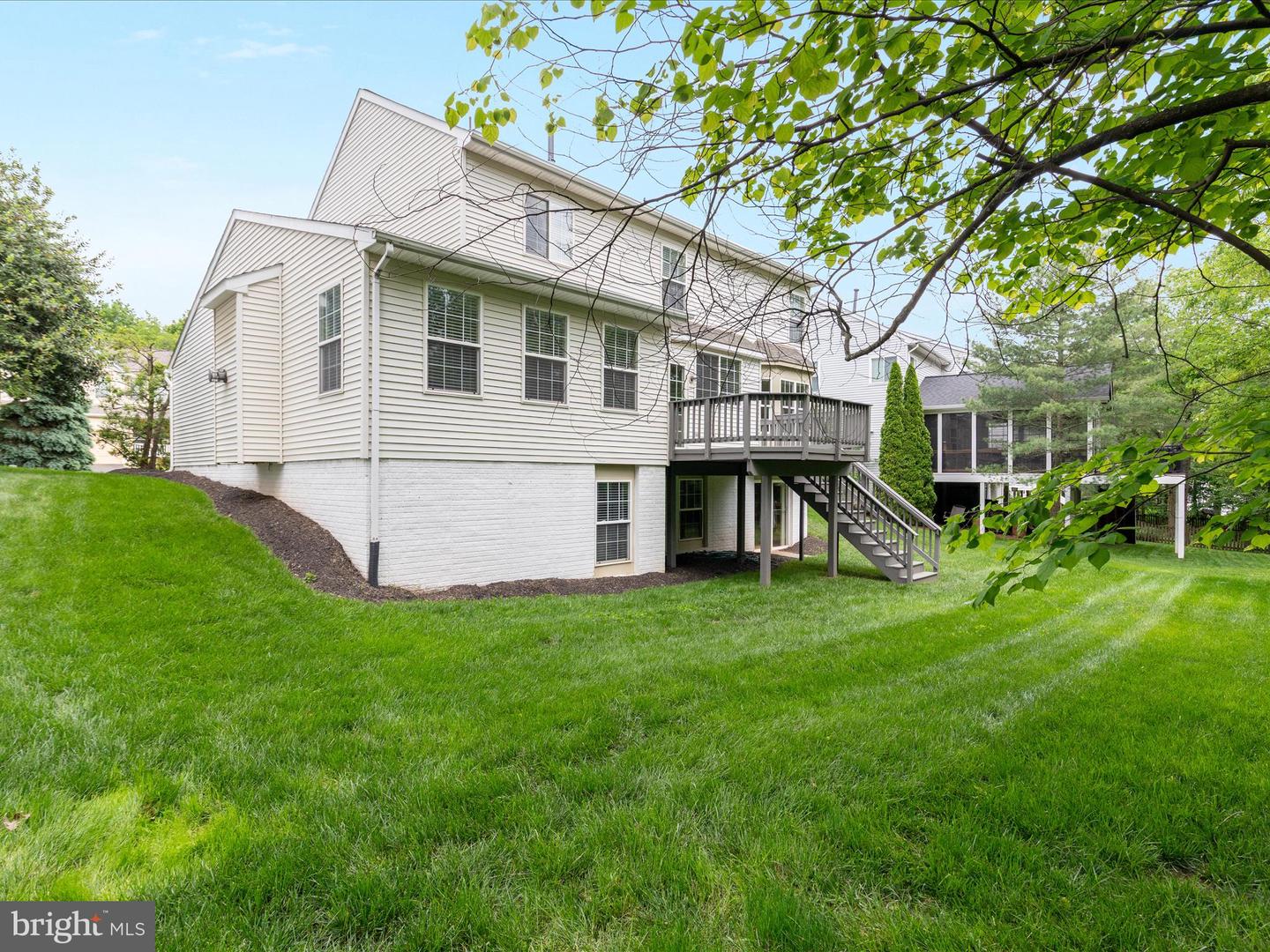 42833 Crowfoot Ct