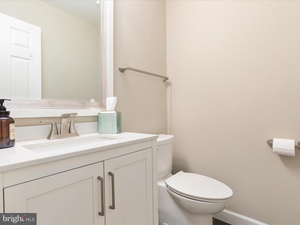 42833 Crowfoot Ct