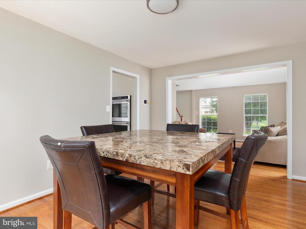 42833 Crowfoot Ct