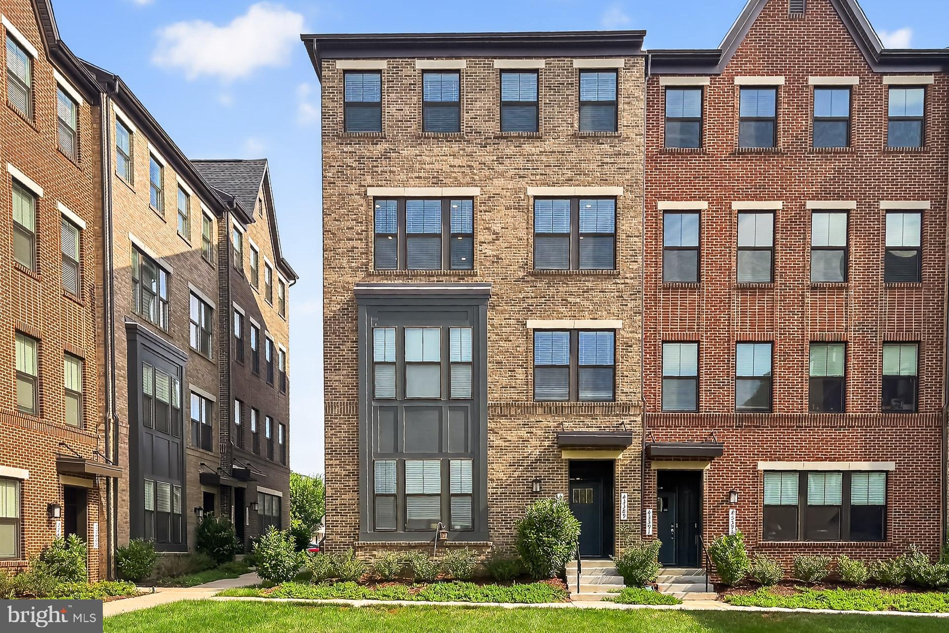 43389 RADFORD DIVIDE TER