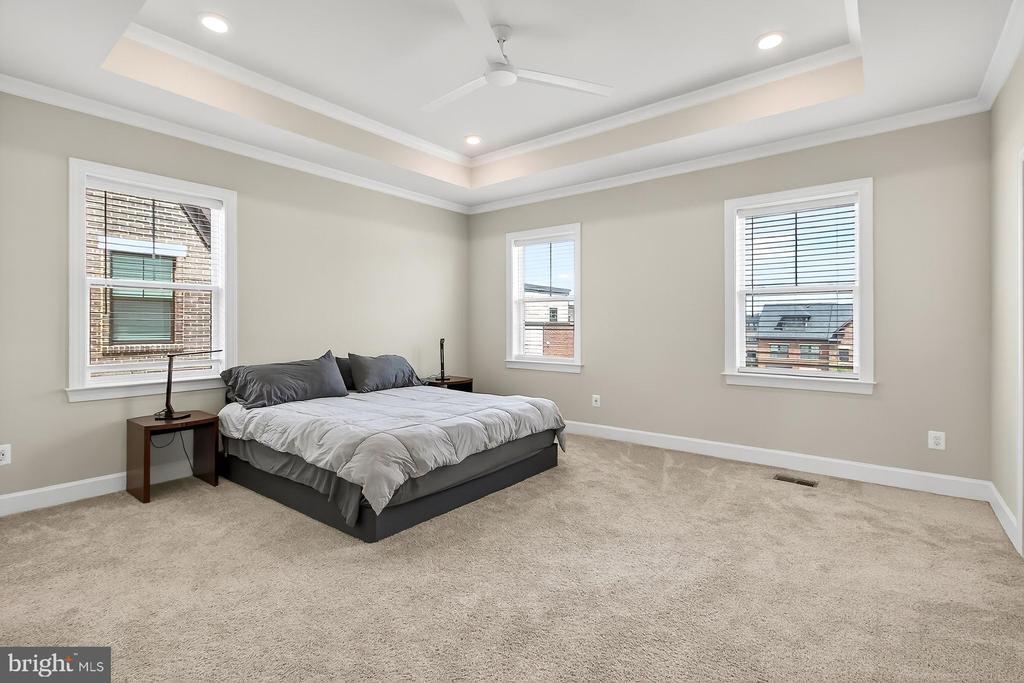 43389 RADFORD DIVIDE TER
