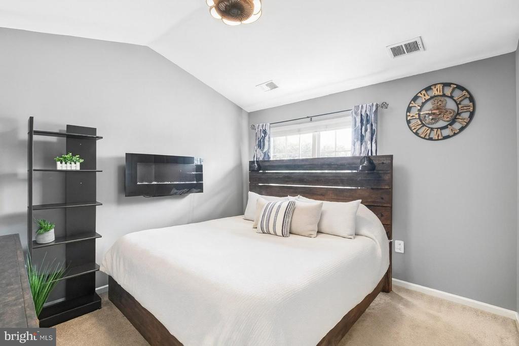17363 AVION SQUARE