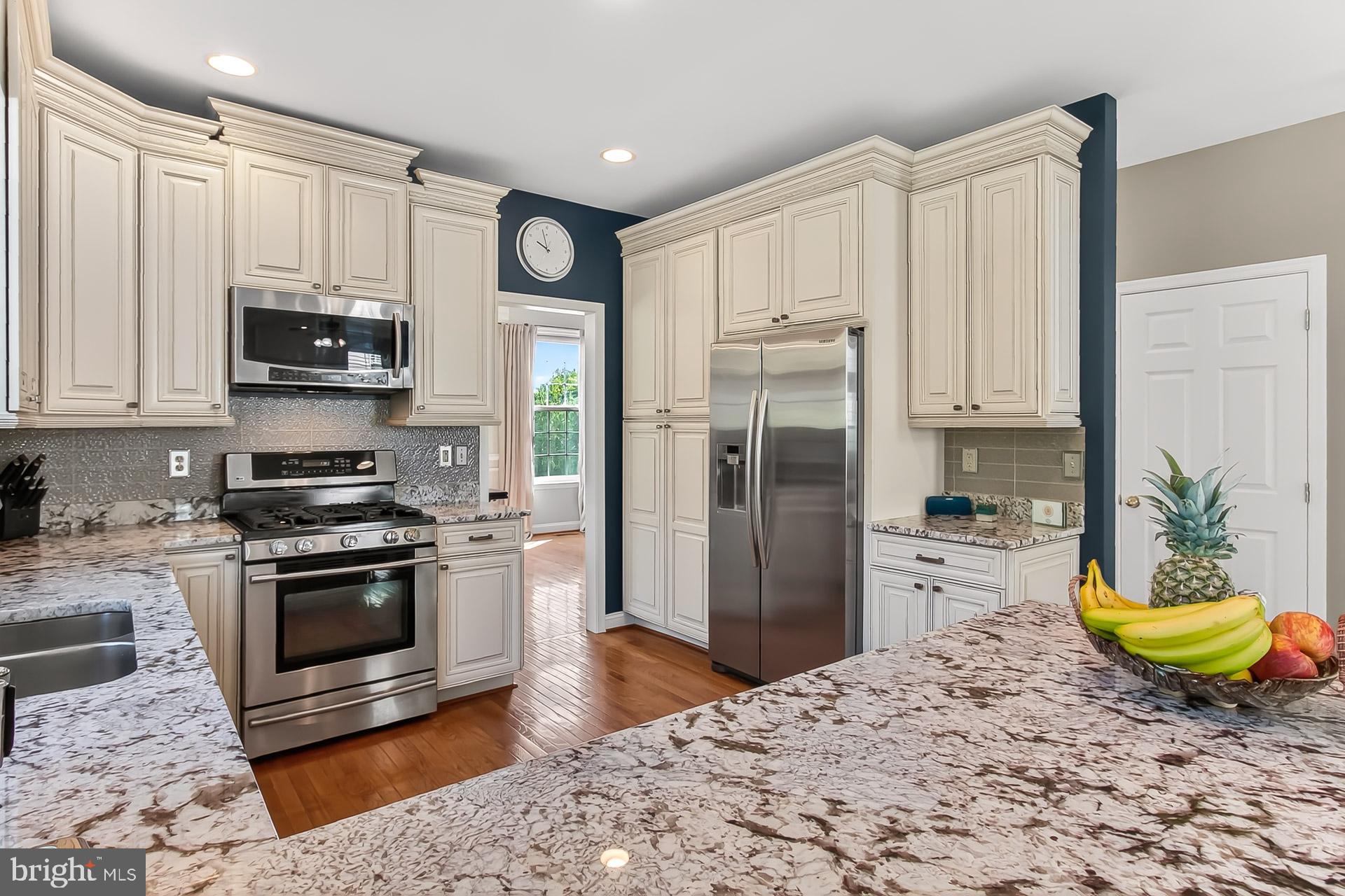 816 SANTMYER DRIVE SE