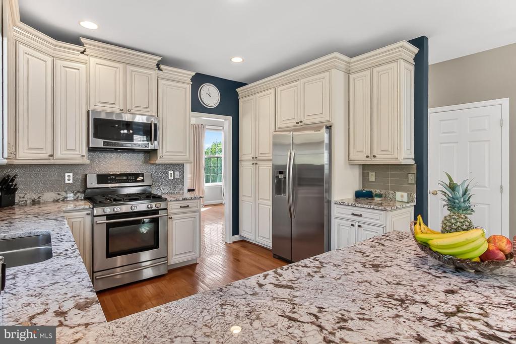816 SANTMYER DRIVE SE