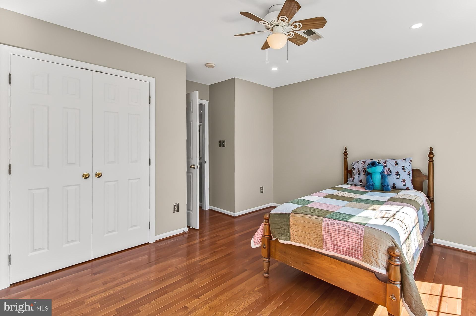 816 SANTMYER DRIVE SE