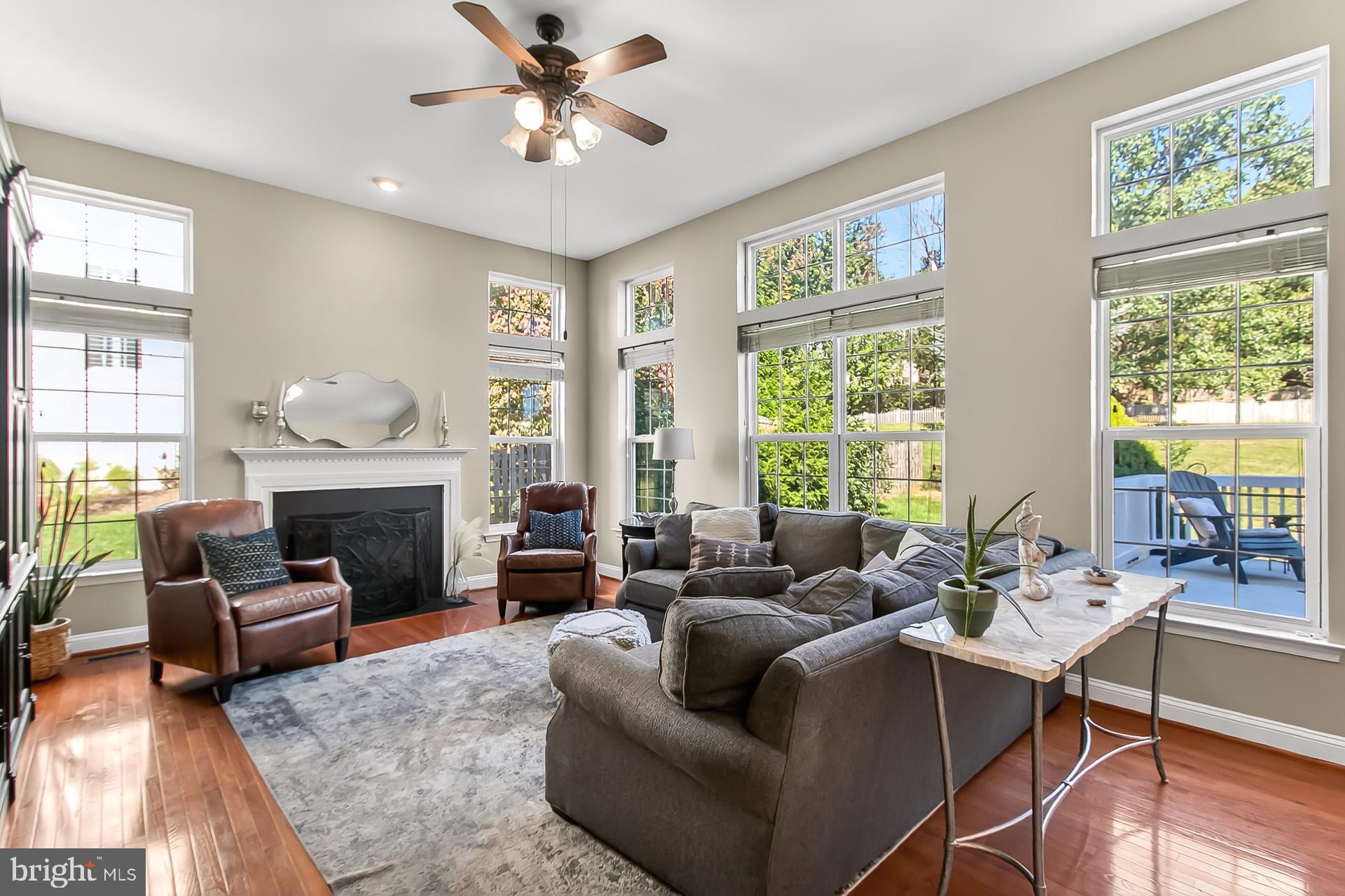 816 SANTMYER DRIVE SE