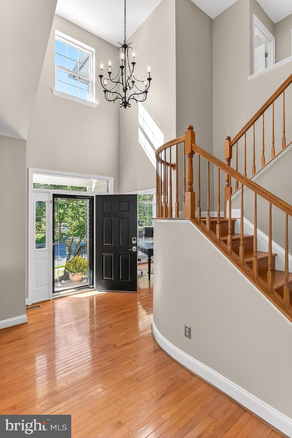 816 SANTMYER DRIVE SE
