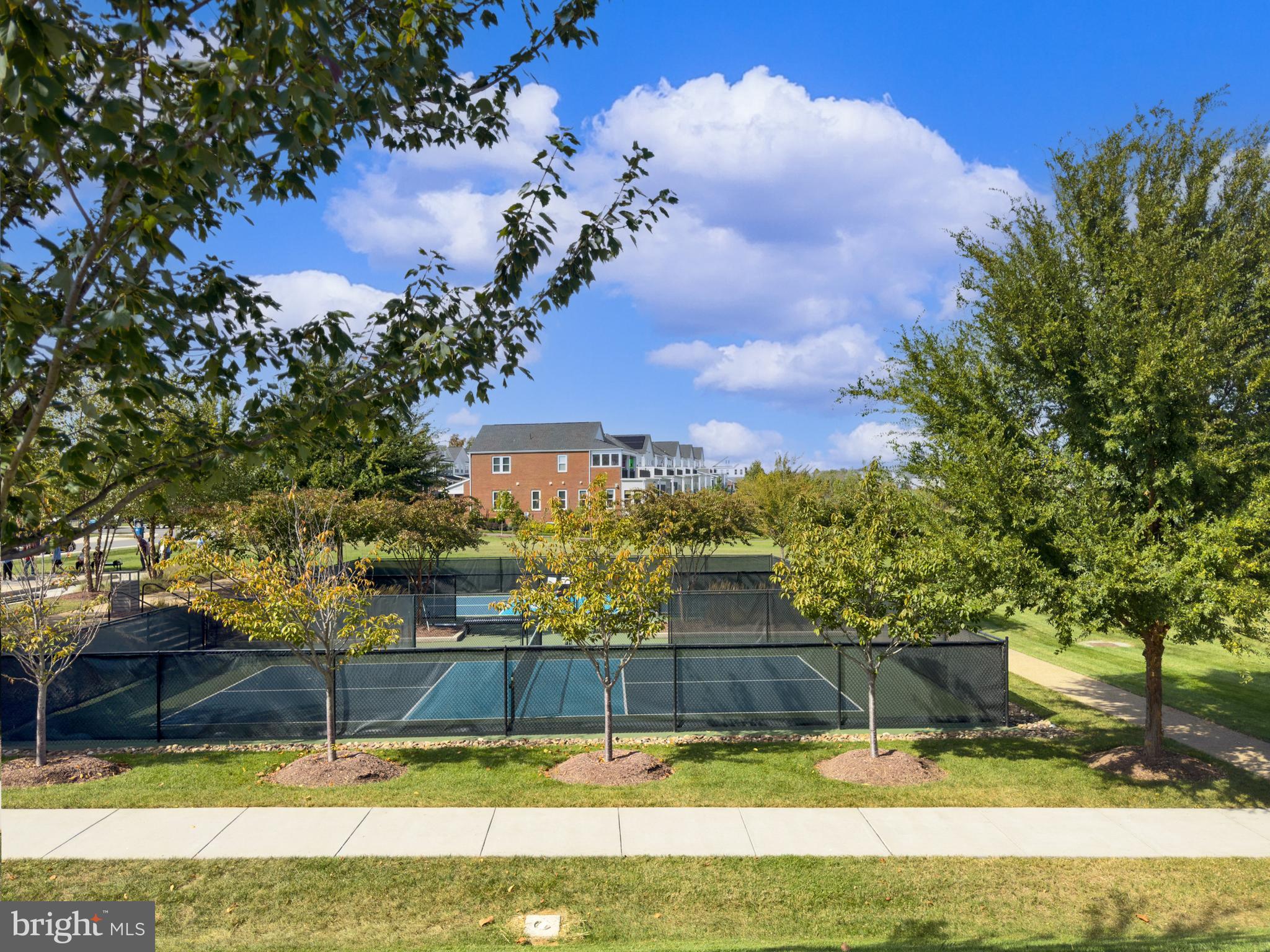42821 BEAVER CROSSING SQUARE