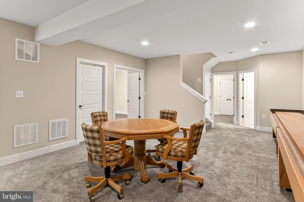 42821 BEAVER CROSSING SQUARE