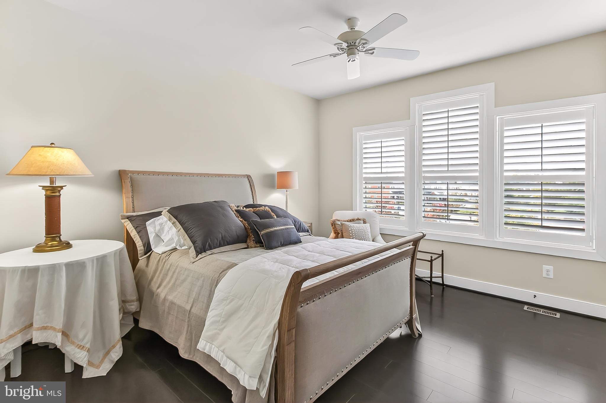 42821 BEAVER CROSSING SQUARE