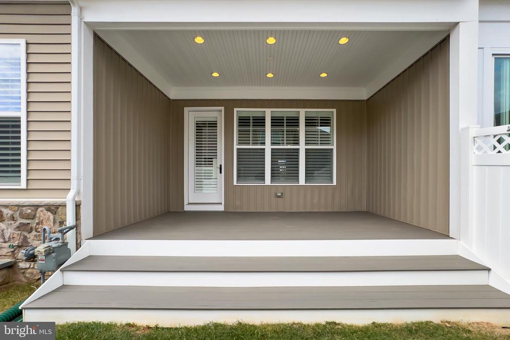 42821 BEAVER CROSSING SQUARE