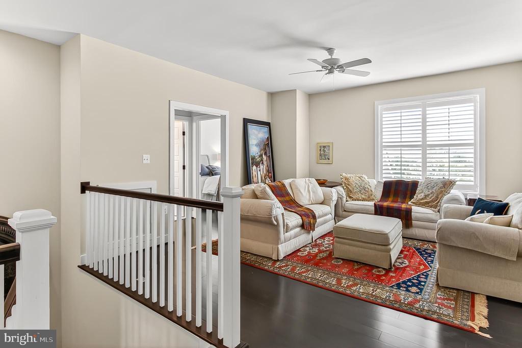 42821 BEAVER CROSSING SQUARE