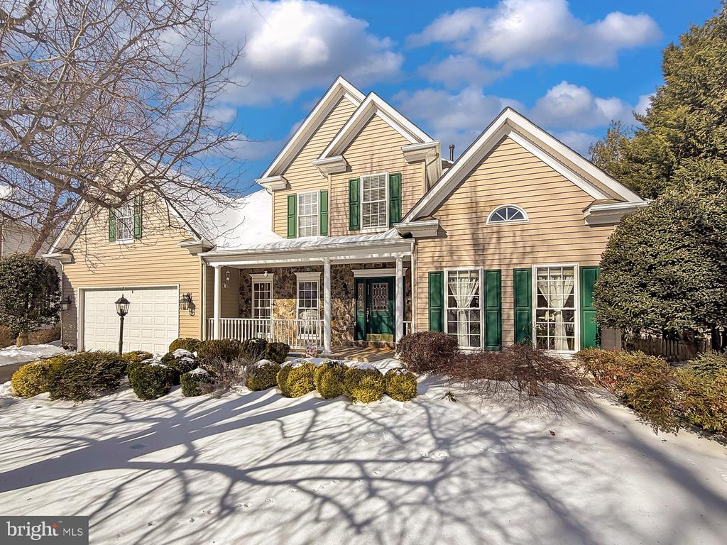 21027 FOREST HIGHLANDS COURT