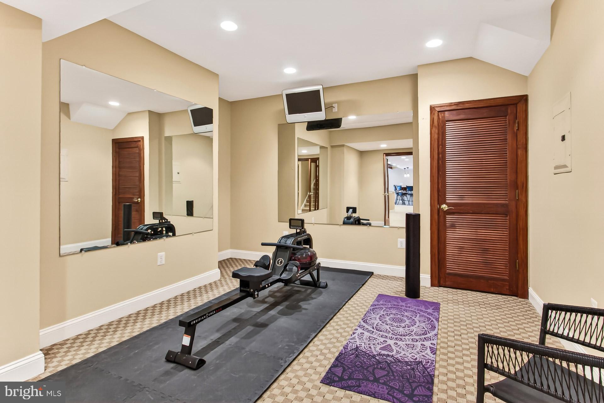 21027 FOREST HIGHLANDS COURT