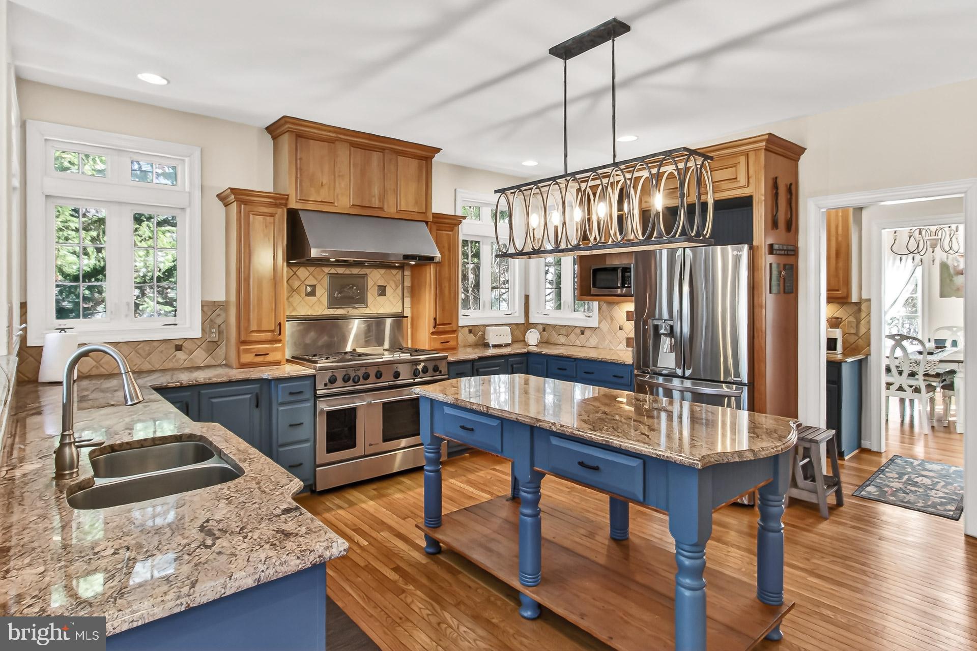 21027 FOREST HIGHLANDS COURT