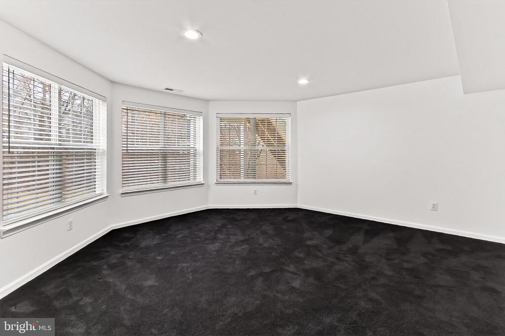 21514 GOLDEN AUTUMN PLACE