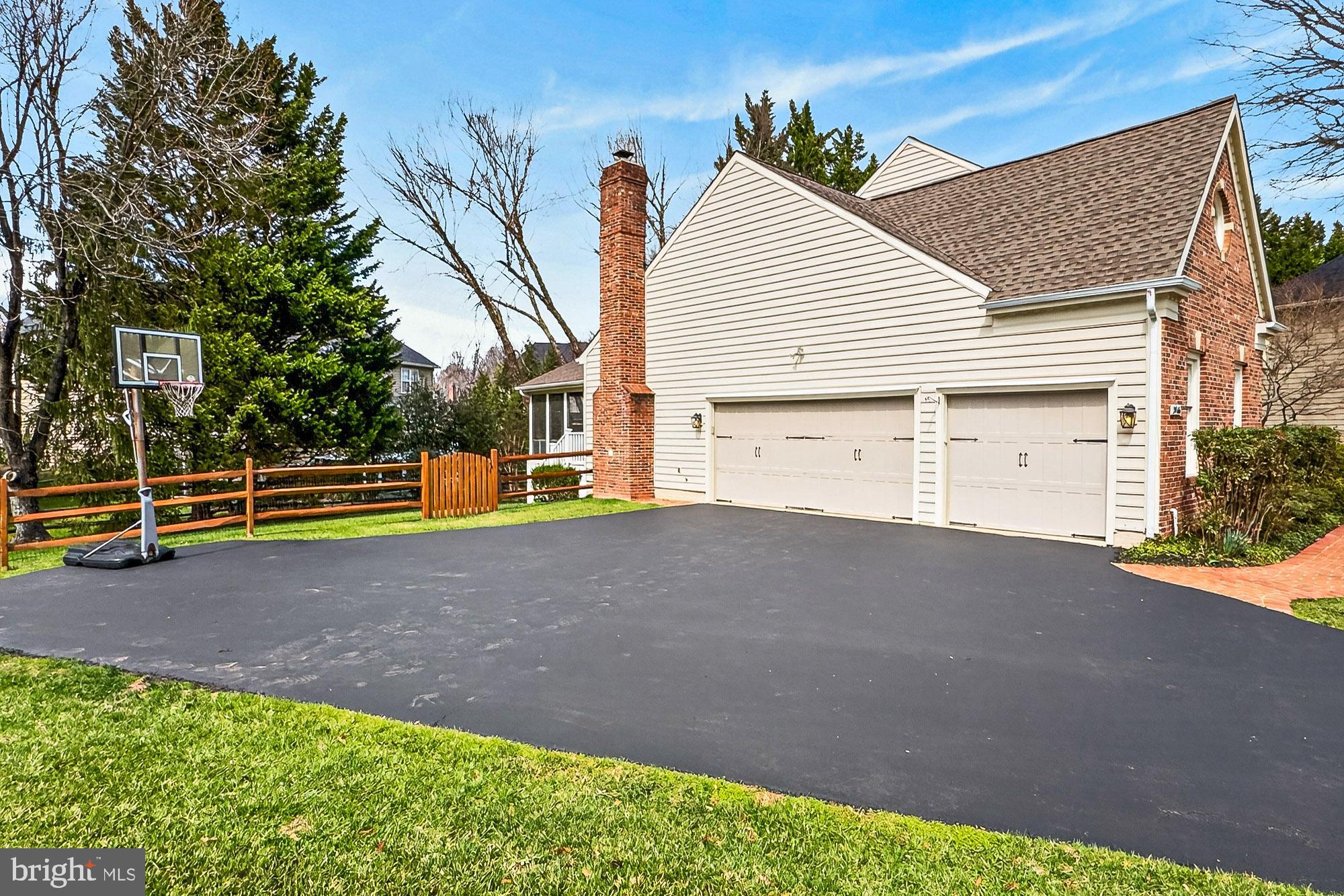 20461 SWAN CREEK COURT