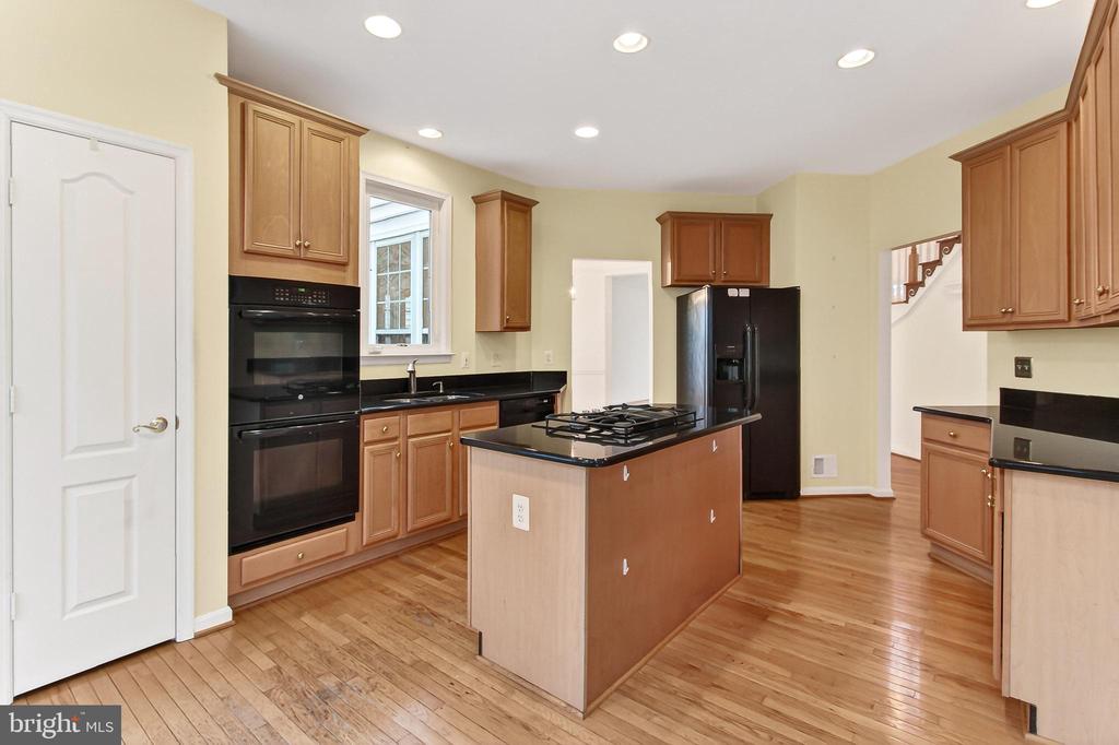 21321 SMALL BRANCH PLACE