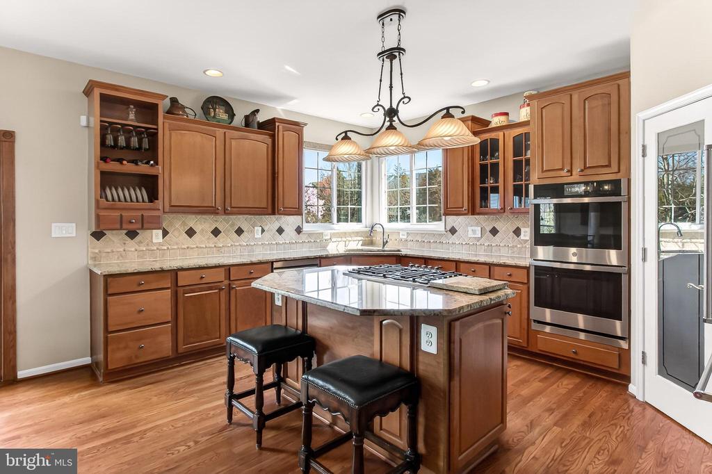 22103 VANTAGE POINTE PLACE