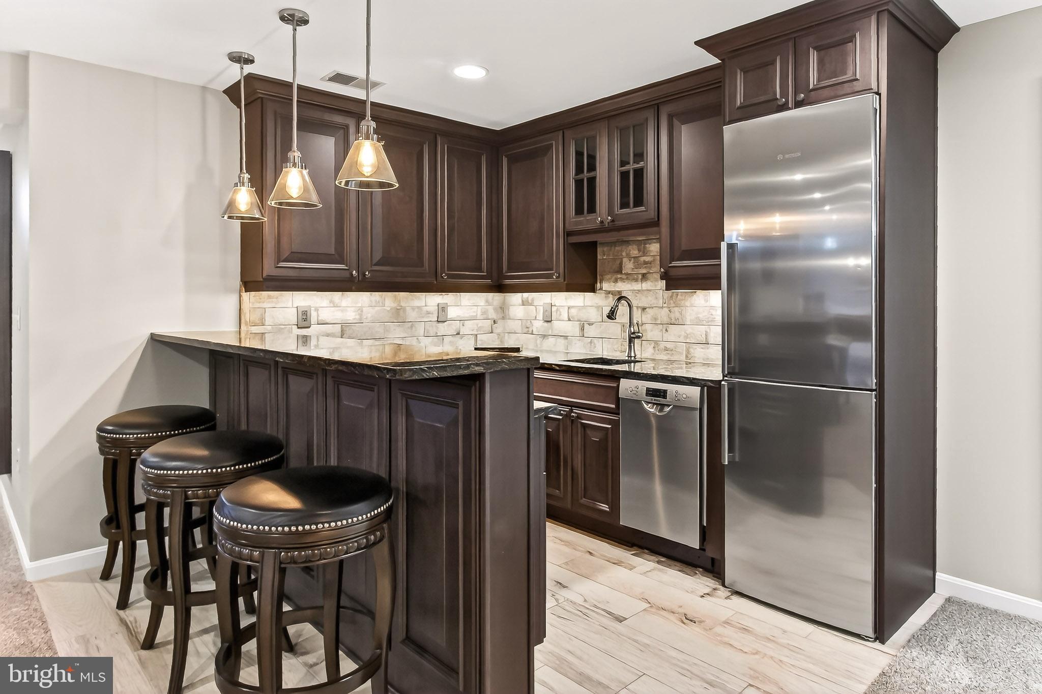 22103 VANTAGE POINTE PLACE