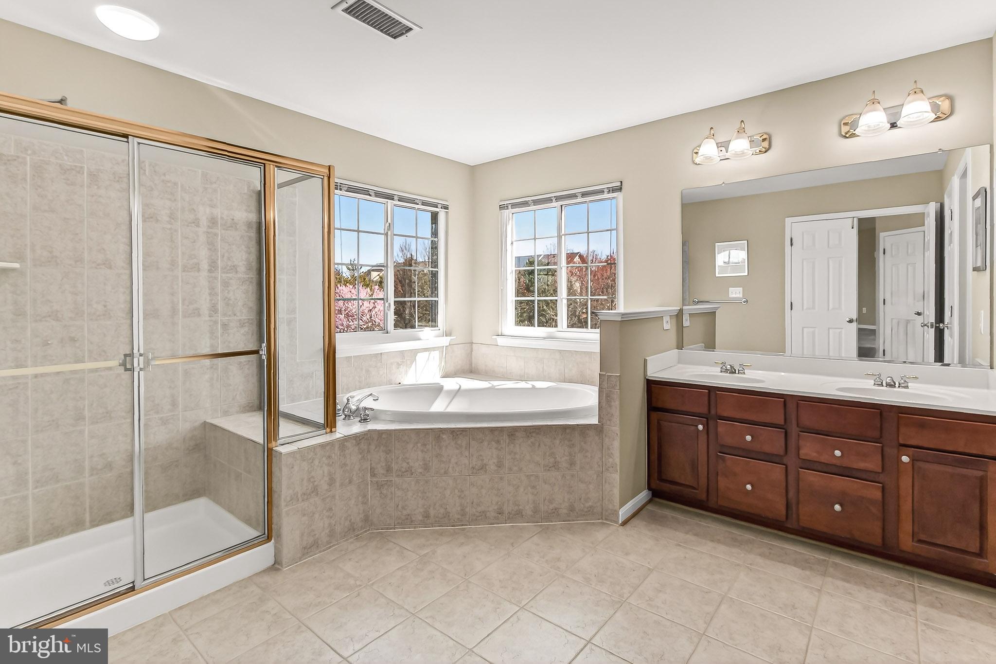 22103 VANTAGE POINTE PLACE