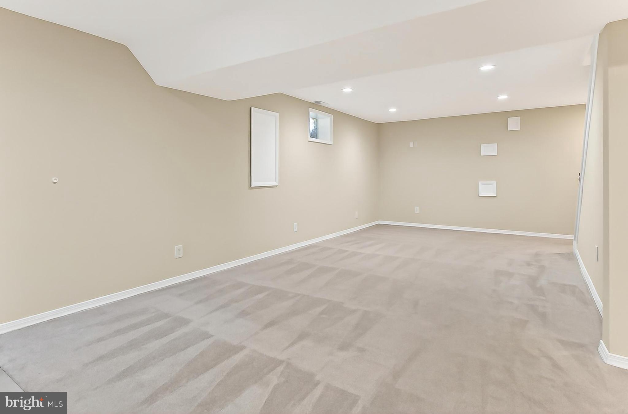 43884 LOGANWOOD COURT