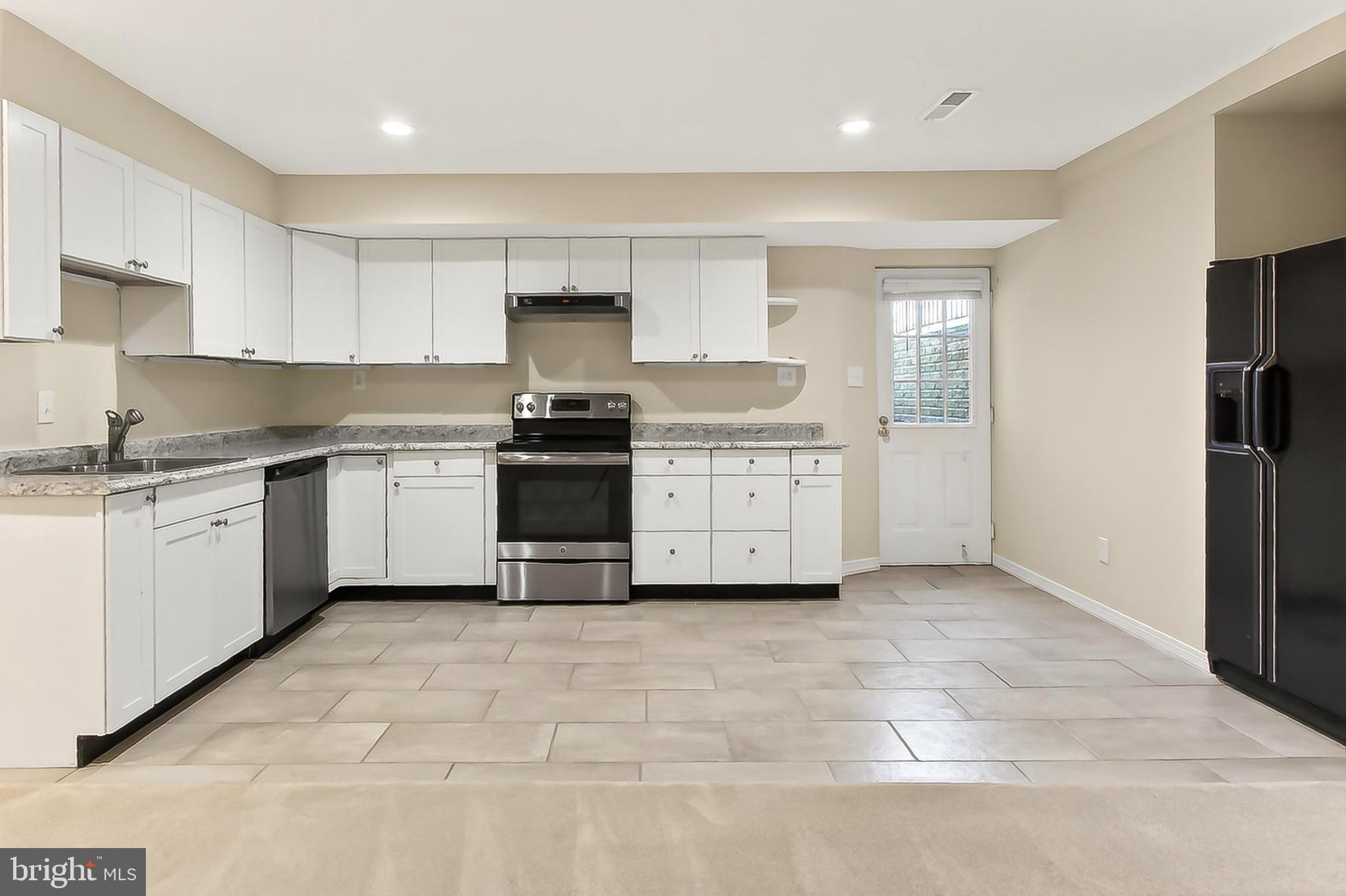 43884 LOGANWOOD COURT