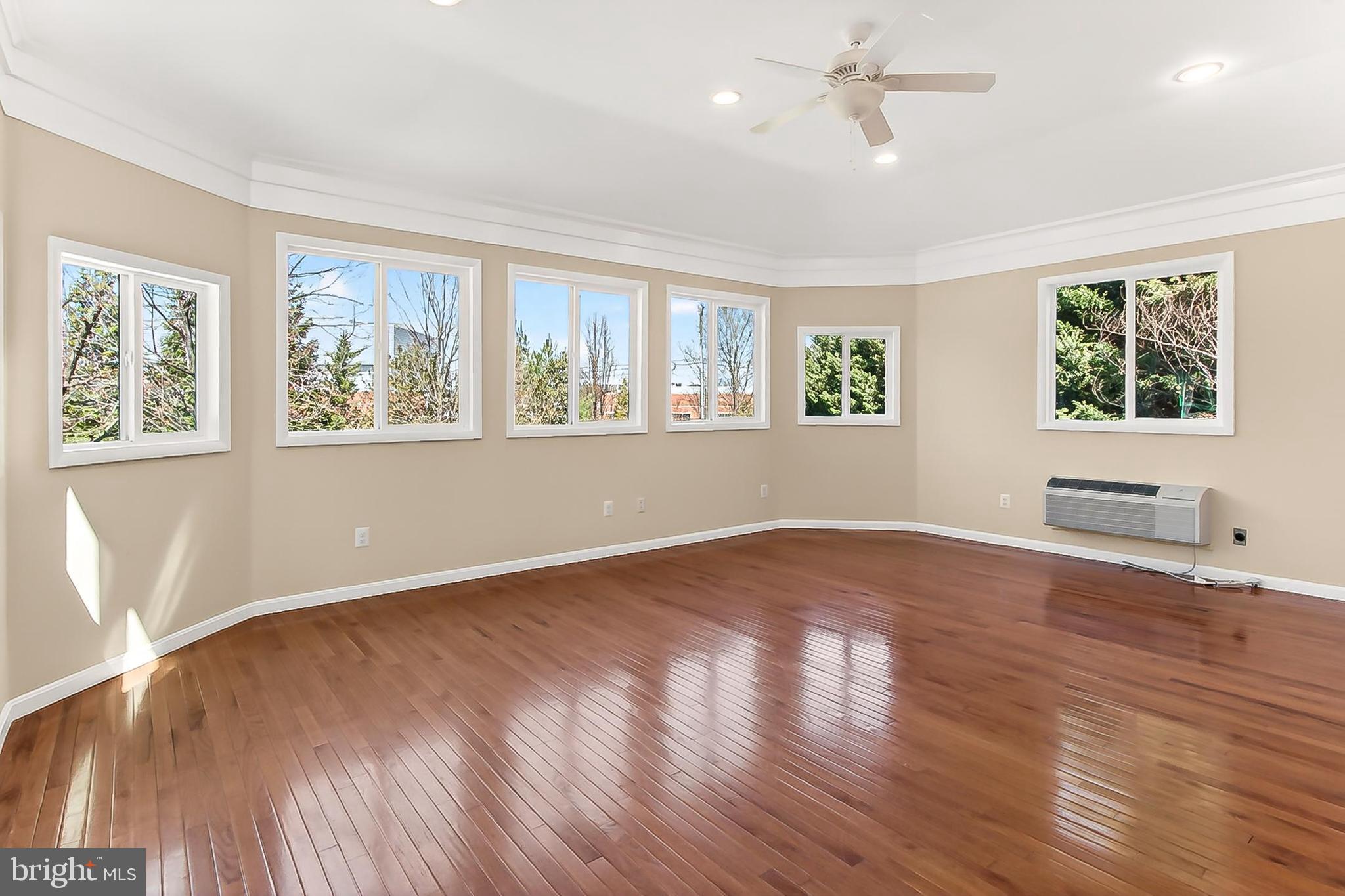 43884 LOGANWOOD COURT