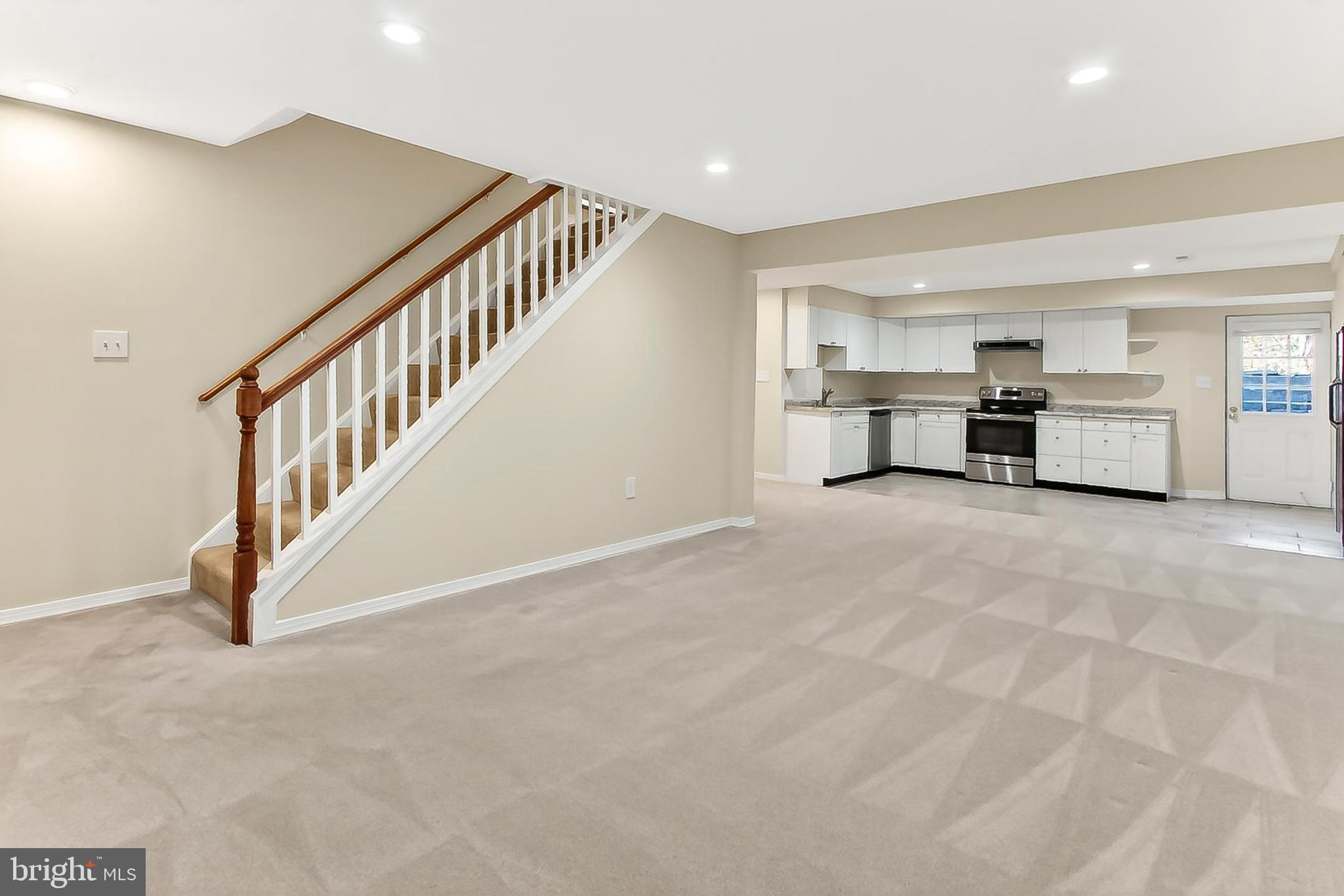 43884 LOGANWOOD COURT